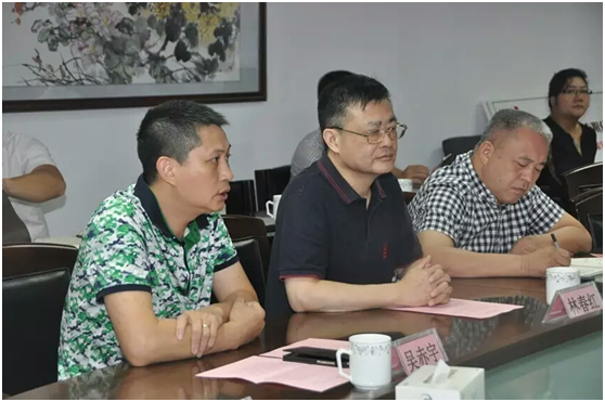 中山市家具商會會長吳赤宇發(fā)表講話