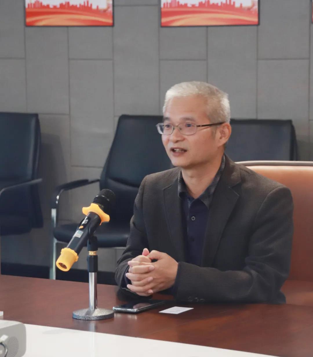 南航傳媒營銷中心書記黃開揚(yáng)發(fā)言