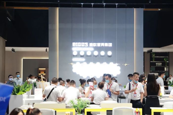 展會現(xiàn)場人氣爆棚