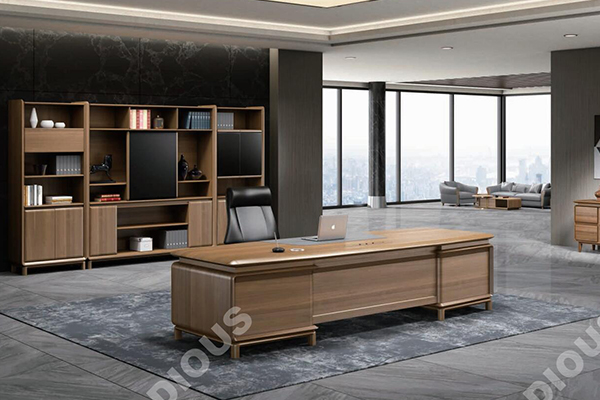 新品-里尼系列-輕奢板木老板桌-迪歐家具